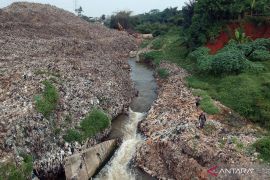 TPA Cipayung Depok ditutup sementara
