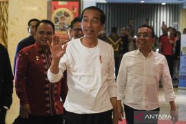 Presiden kunjungi mall di Kendari Page 3 Small