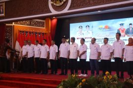 Rektor lantik pengurus baru IKA Unja