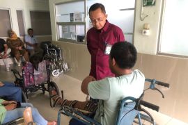 BPJAMSOSTEK di Jambi dampingi pasien kecelakaan kerja dapatkan kaki palsu