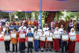 Pemkot Kediri luncurkan kantin kejujuran "Aku Bangga"