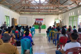 Polda-Sulteng lakukan trauma healing bagi warga Poso lewat hipnoterapi