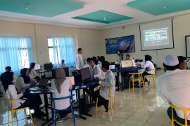 112 calon Panwaslu kecamatan jalani tes tertulis