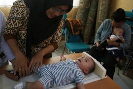 Hati-hati, mencium bayi bisa mendatangkan risiko infeksi