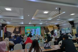 Pemprov Jatim upayakan pelaku UMKM bisa rambah perdagangan elektronik