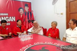 Nyai Khoirani daftar bakal cawabup ke PDIP