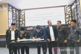 Wali Kota Banjarmasin lantik Dirut dan Dewas Perumda Pasar Baiman