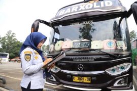 Cek perizinan, Dishub Tangerang gelar inspeksi ke perusahaan bus