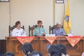 Pemkab Badung dorong kepedulian masyarakat desa menuju 3 zero AIDS