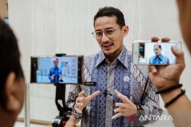 Sandiaga tindak lanjuti video WNA pelaku ritual menyimpang di Ubud