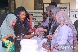 Kades Auh berterimakasih kepada Pemda karena gelar pasar murah