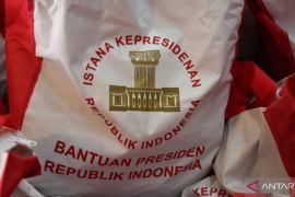 Pemkab Tanah Datar terima bantuan paket sembako dari Menteri Pertahanan dan Presiden