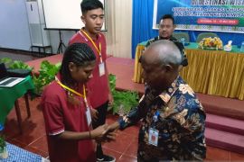 Dispar Biak tingkatkan kompetensi 40 warga OAP kelola homestay