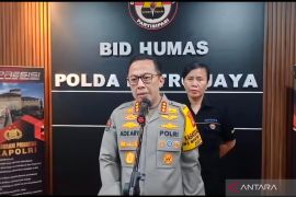 Polda Metro Jaya-Polda Jawa Barat memburu pembunuh Vina