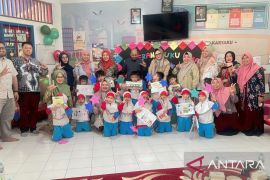 Sekolah Sidoarjo pamerkan buku kolaborasi karya siswa dan orang tua