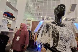 "Indonesia First", berdikari di tengah guncangan dunia