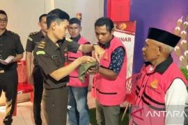 Kejari  Malteng tahan tiga tersangka dugaan korupsi DD-ADD Haya