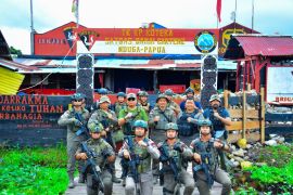 Kasatgas Humas Damai Cartenz imbau personel bijak gunakan medsos