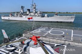 Kemhan pastikan TNI dapat kapal induk secara hibah dari Italia