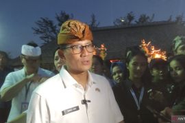 Menpar minta usut pengerukan tebing untuk objek wisata di Bali