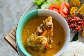 Swiss-Belhotel Pangkalpinang hadirkan Ayam Bakar Lodho makanan khas Jawa Timur
