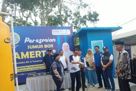 IKA IPD Unair sumbang sumur bor warga terdampak kekeringan Tulungagung