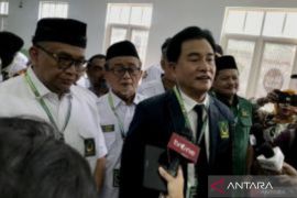 Yusril mundur ketum Partai Bulan Bintang, digantikan Fahri Bachmid