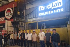 Sudin Parekraf Jakbar minta pengusaha mitigasi lingkungan