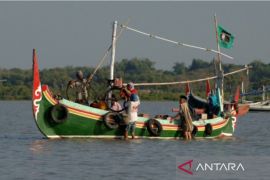 Pemkab Pamekasan bantu nelayan urus izin berlayar