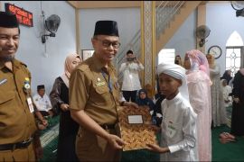 658 orang siswa SD dan MI di HSS ikuti khataman Al-Qur'an massal