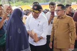 Presiden tegaskan segera relokasi warga di zona merah lahar dingin