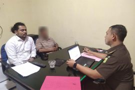 Kejari Aceh Jaya tahan tersangka korupsi pertanahan Rp12,6 miliar