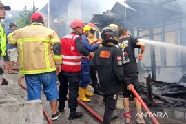 Kebakaran landa pemukiman padat penduduk di Balikpapann Barat
