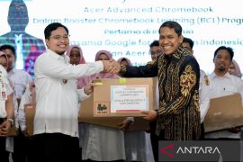 Pemkab HST hadirkan pendongeng nasional bekali puluhan pendidik PAUD