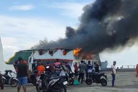 Kapal Roro Bengkalis terbakar