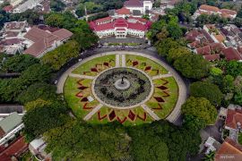 Wajah baru Alun-Alun Tugu Malang