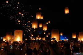 Makna dan simbolisme pelepasan lampion Waisak di Candi Borobudur