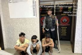 Ingat!! Membawa senjata tajam bisa terancam hukuman penjara 10 tahun