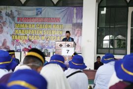 Sleman kembali berangkatkan 112 calon haji menuju Donohudan