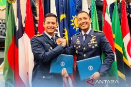 Dua penerbang TNI AU tempuh pendidikan militer di AS