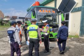 Polres Wonosobo periksa kelengkapan 77 bus pariwisata