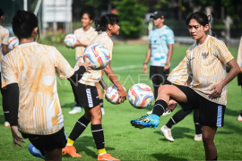 Latihan Timnas putri Indonesia Page 1 Small