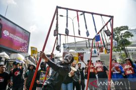 Aksi tolak RUU Penyiaran di Bandung