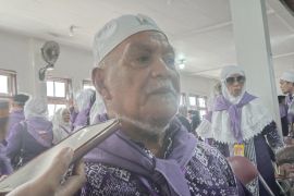 Tanpa diketahui, calon haji tertua Kota Ambon didaftarkan anak ke Tanah Suci
