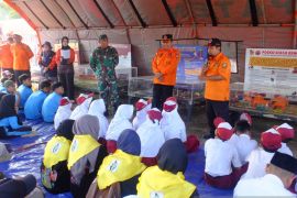 Pemkab Jember gelar apel kesiapsiagaan tsunami di kawasan pesisir selatan