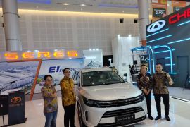 Produsen mobil China Seres luncurkan mobil listrik baru di Indonesia