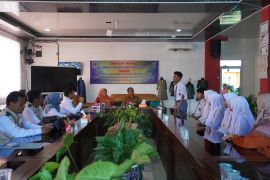 YBM PLN Goes To School: tujuh siswa berprestasi di SMK N 6 Kota Padang terima beasiswa