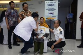 120 nasabah Mandiri Taspen terima pengobatan katarak