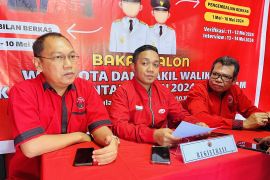 DPC PDI Pejuangan terima 8 nama pendaftar bacalon wali kota di Pilkada, termasuk Marlin dan Amsakar
