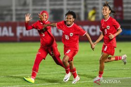 Timnas sepak bola Indonesia putri menang 5-1 lawan Singapura